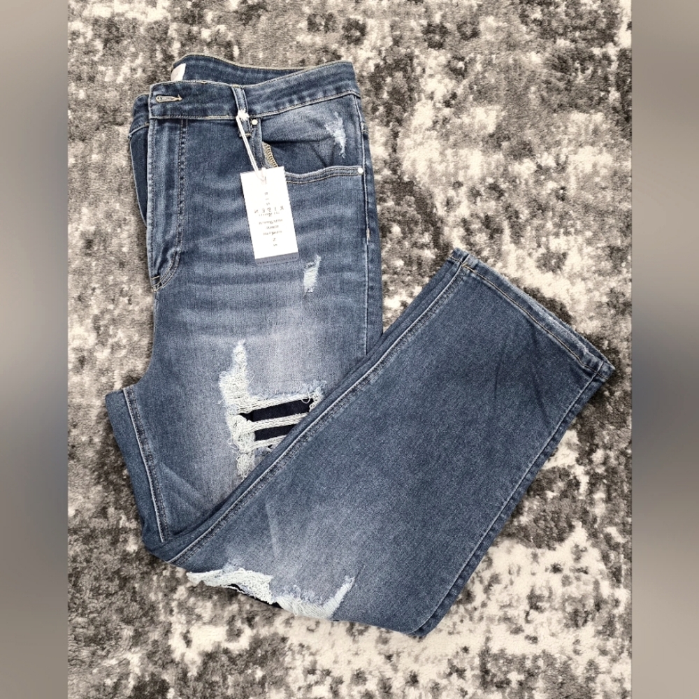 New with tags RISEN jeans